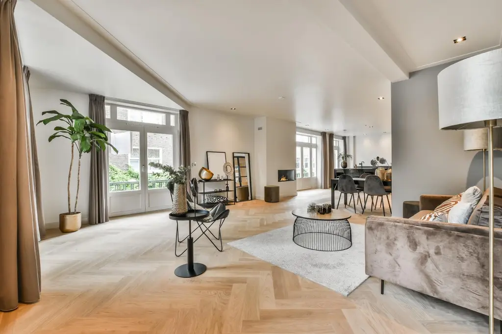 พื้นไม้คอนโดช่วยให้ห้องดูกว้าง